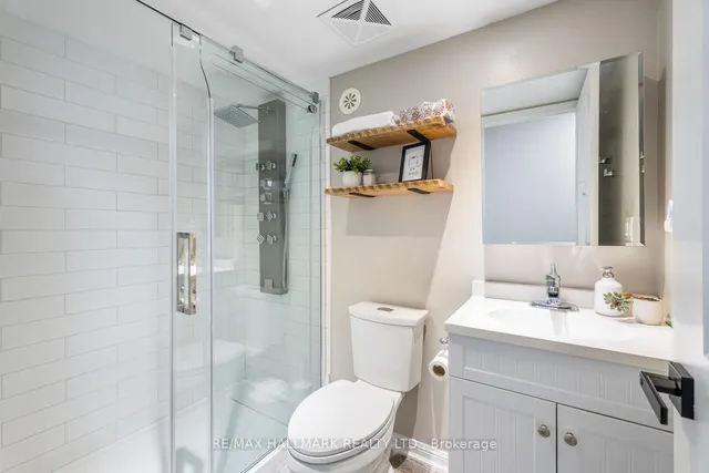 Additional image 18 of 9 Foundry Ave Unit 111