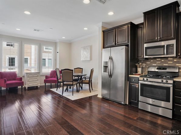 14703 Sherman Way, Van Nuys, CA 91405