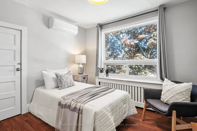 Additional image 29 of 242 Harvie Ave