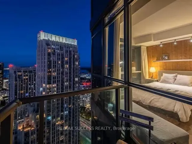 Additional image 16 of 215 Fort York Blvd Unit 3211