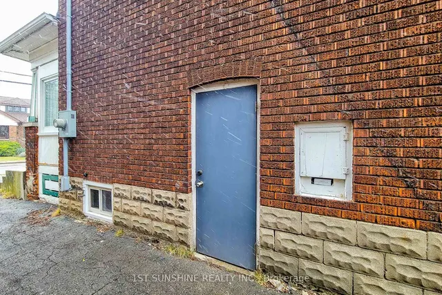 Additional image 23 of 63 Paisley Ave