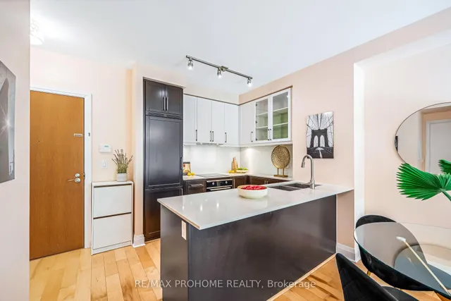 Additional image 10 of 21 Clairtrell Rd Unit 213