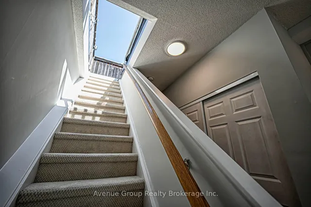 Additional image 21 of 550 Front St Unit PH 3