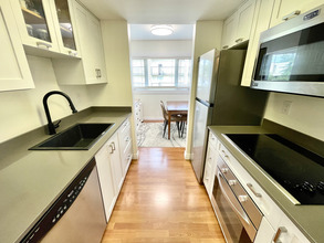 Additional image 3 of 2930 Washington Ave