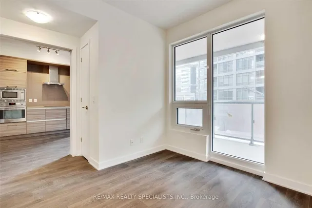 Additional image 9 of 2221 Yonge St Unit 306