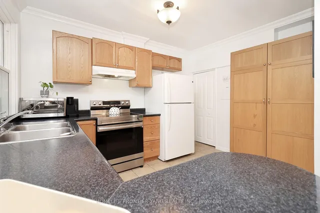 Additional image 18 of 38 Mimico Ave