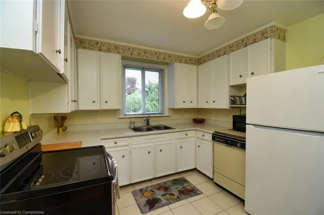 Additional image 8 of 9 Carene Ave