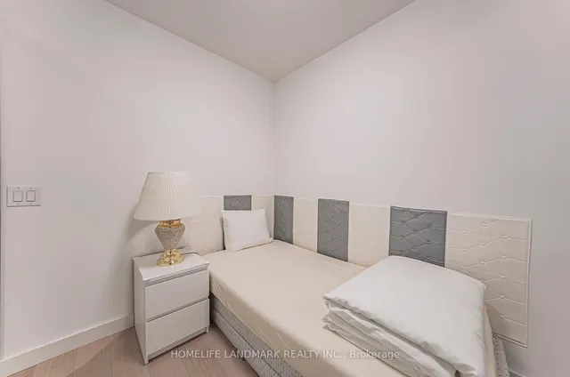 Additional image 12 of 81 Wellesley St Unit 307