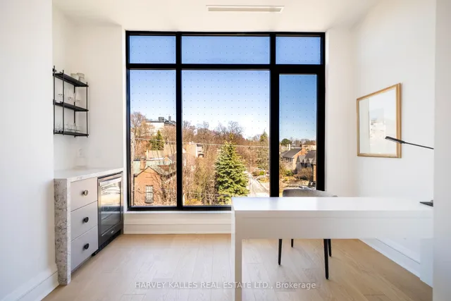 Additional image 13 of 2010 Bathurst St Unit 4D