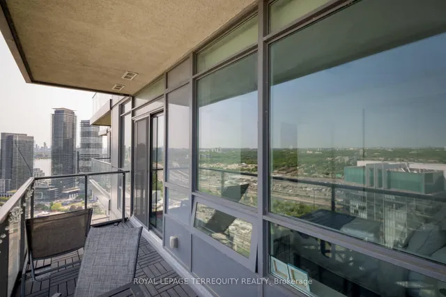 Additional image 19 of 36 Park Lawn Rd Unit 3306