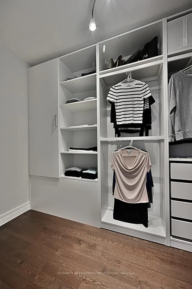 Additional image 28 of 41 MeadowCliffe Dr