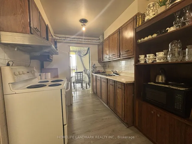 Additional image 8 of 260 Seneca Hill Dr Unit 1110