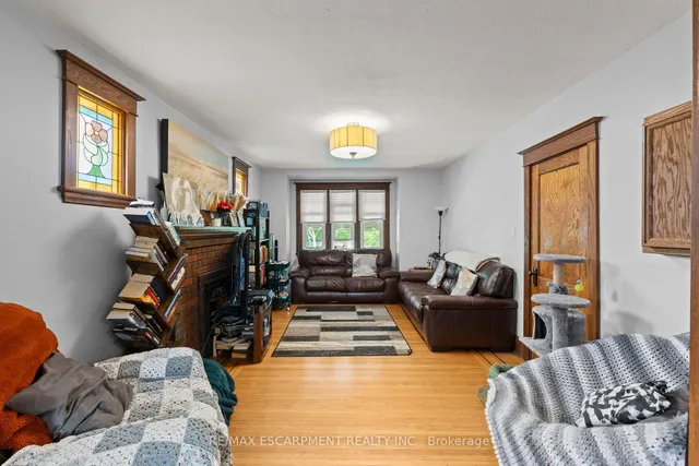 Additional image 25 of 155 Balmoral Ave