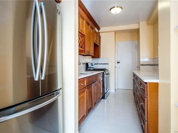 2 Fordham Hill Oval APT 15F, Bronx, NY 10468