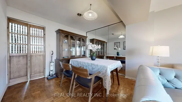 Additional image 17 of 54 Bonis Ave