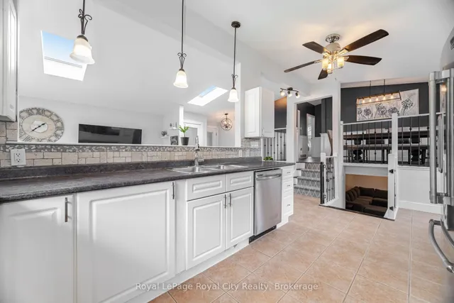 Additional image 16 of 61 Lawfield Dr