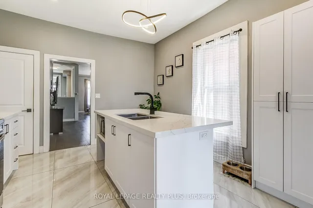 Additional image 12 of 38 Rosemont Ave