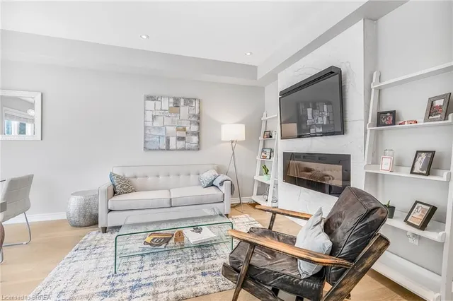 Additional image 5 of 21 Madonna Dr Unit 31