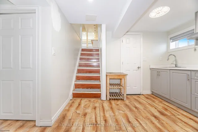 Additional image 30 of 96 Fallingdale Cres