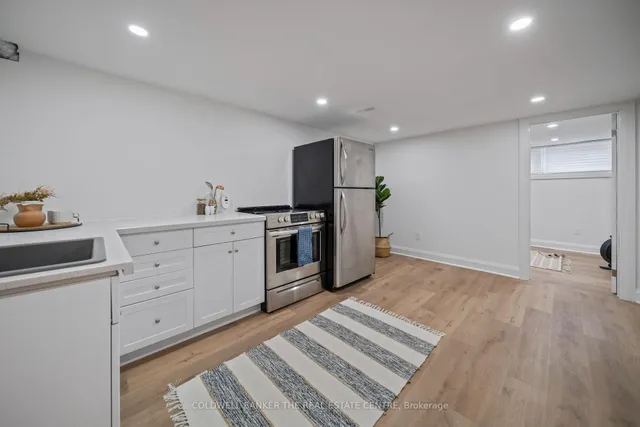 Additional image 21 of 135 Lord Roberts Dr