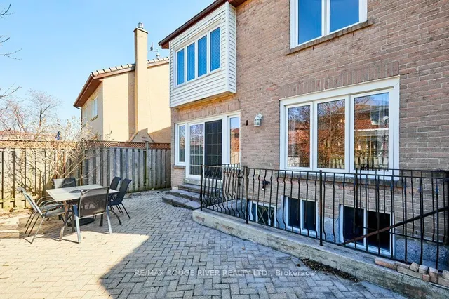 Additional image 45 of 44 Carlisle Cres