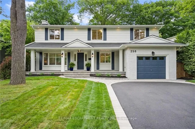 Additional image 2 of 250 LINWOOD Cres