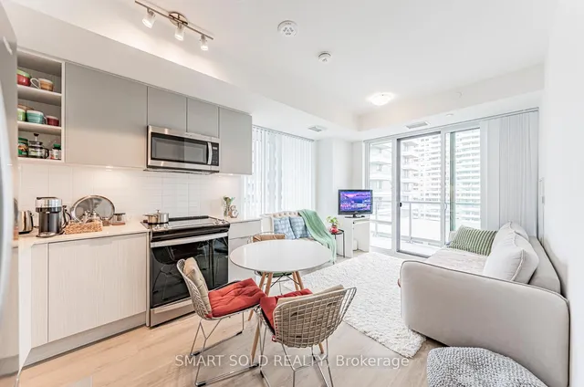 Additional image 16 of 25 Holly St Unit 2003