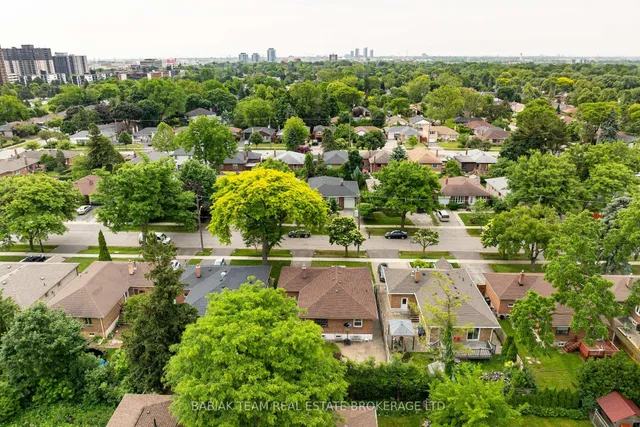 Additional image 27 of 64 Mooreshead Dr