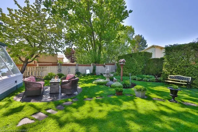 Additional image 22 of 35 Bowshelm Crt