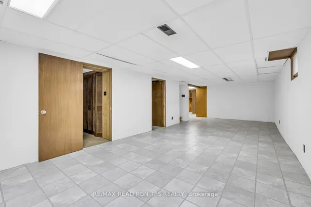 Additional image 20 of 54 Portico Dr