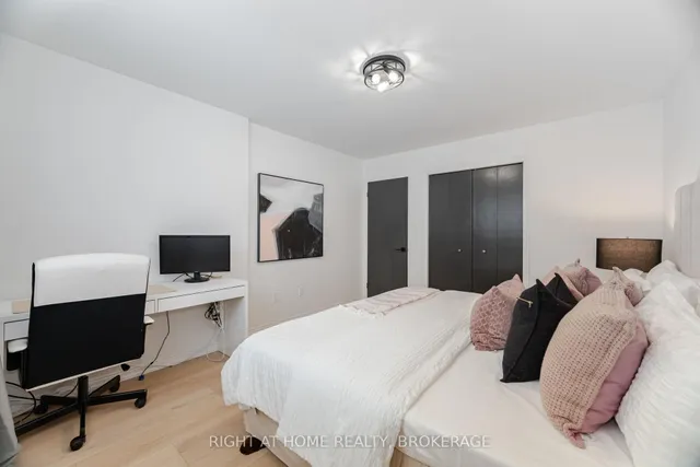 Additional image 15 of 172 Merrilee Cres