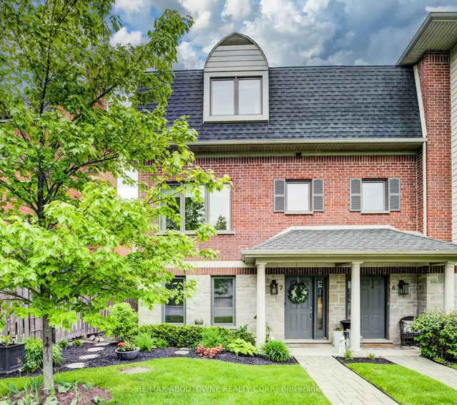 44 Flamboro St Unit 7