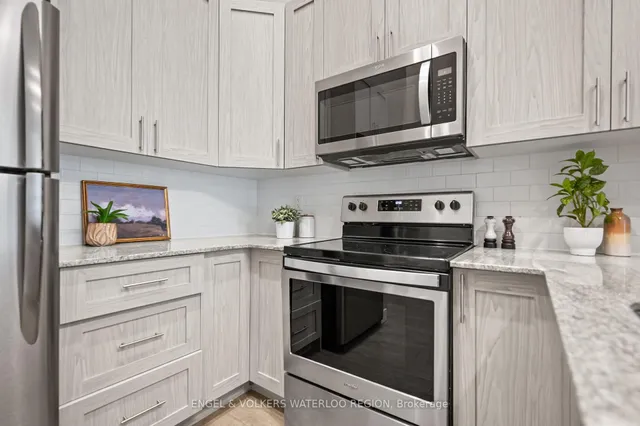 Additional image 16 of 100 Garment St Unit 7