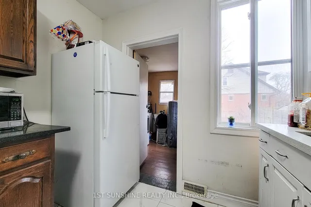 Additional image 15 of 63 Paisley Ave