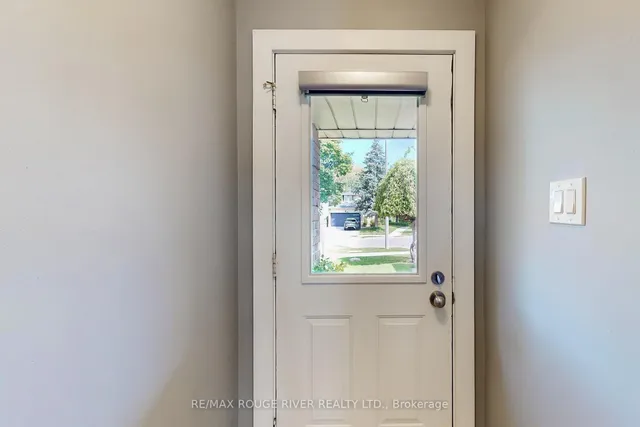 Additional image 7 of 11 GRANDHALL Crt