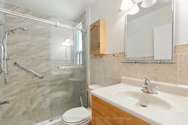 Additional image 8 of 104 Barber Greene Rd