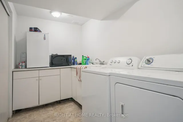 Additional image 28 of 477 Farlow Cres