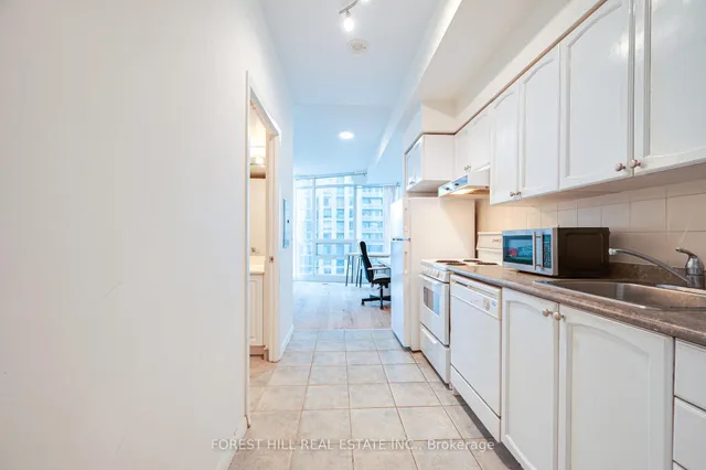 Additional image 6 of 219 Fort York Blvd Unit 2107