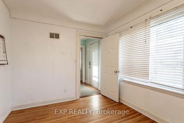 Additional image 16 of 17 Thorndale St