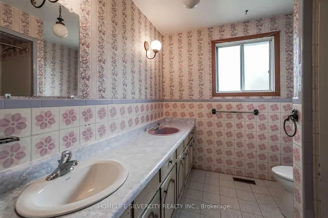 Additional image 19 of 4395 Castlemore Rd