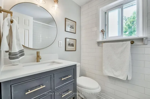 Additional image 26 of 54 John Murray St