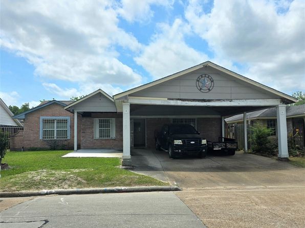 939 Point Blank Dr, Houston, TX 77038
