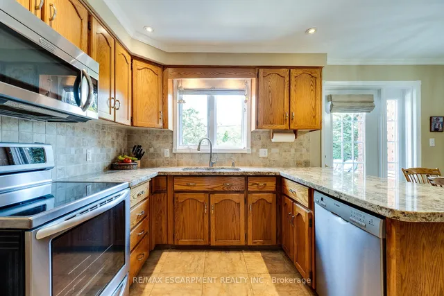 Additional image 18 of 399 Goodram Dr