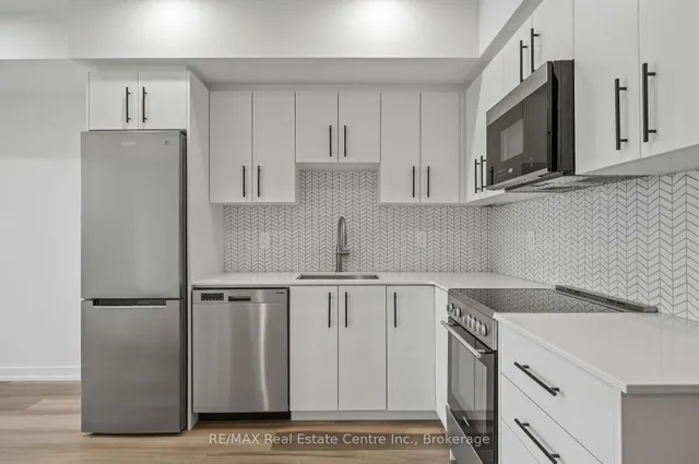 Additional image 5 of 5 Wellington St Unit 414