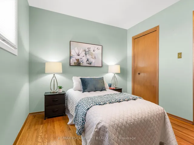 Additional image 25 of 31 Kilbourn Ave