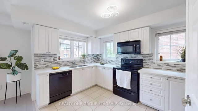 Additional image 6 of 2557 Sixth Line Unit 10