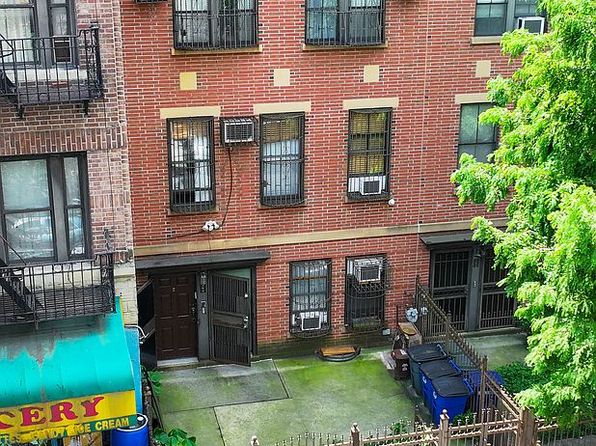 384 S 5th St, Brooklyn, NY 11211