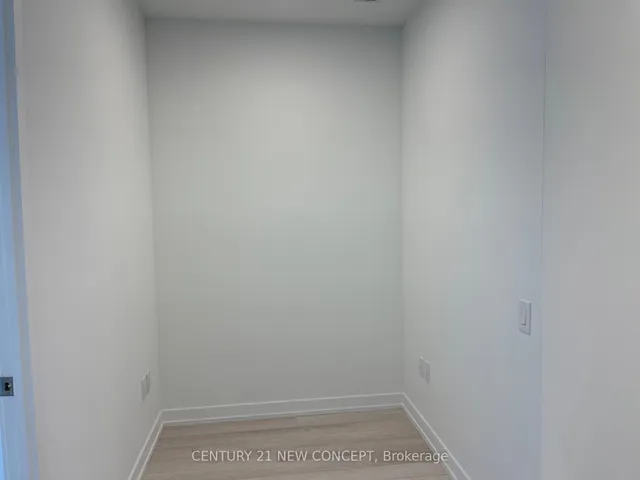 Additional image 8 of 39 roehampton Ave Unit 1204