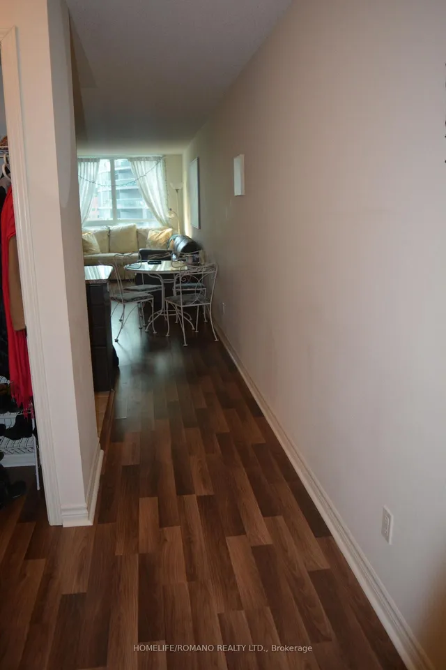 Additional image 10 of 19 Grand Trunk Cres Unit 1202