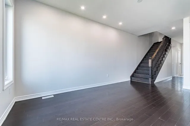 Additional image 6 of 31 Bayonne Dr